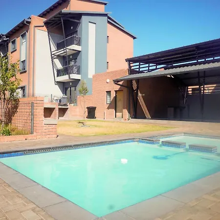Elegance At Waterfall Ridge Midrand Exterior photo