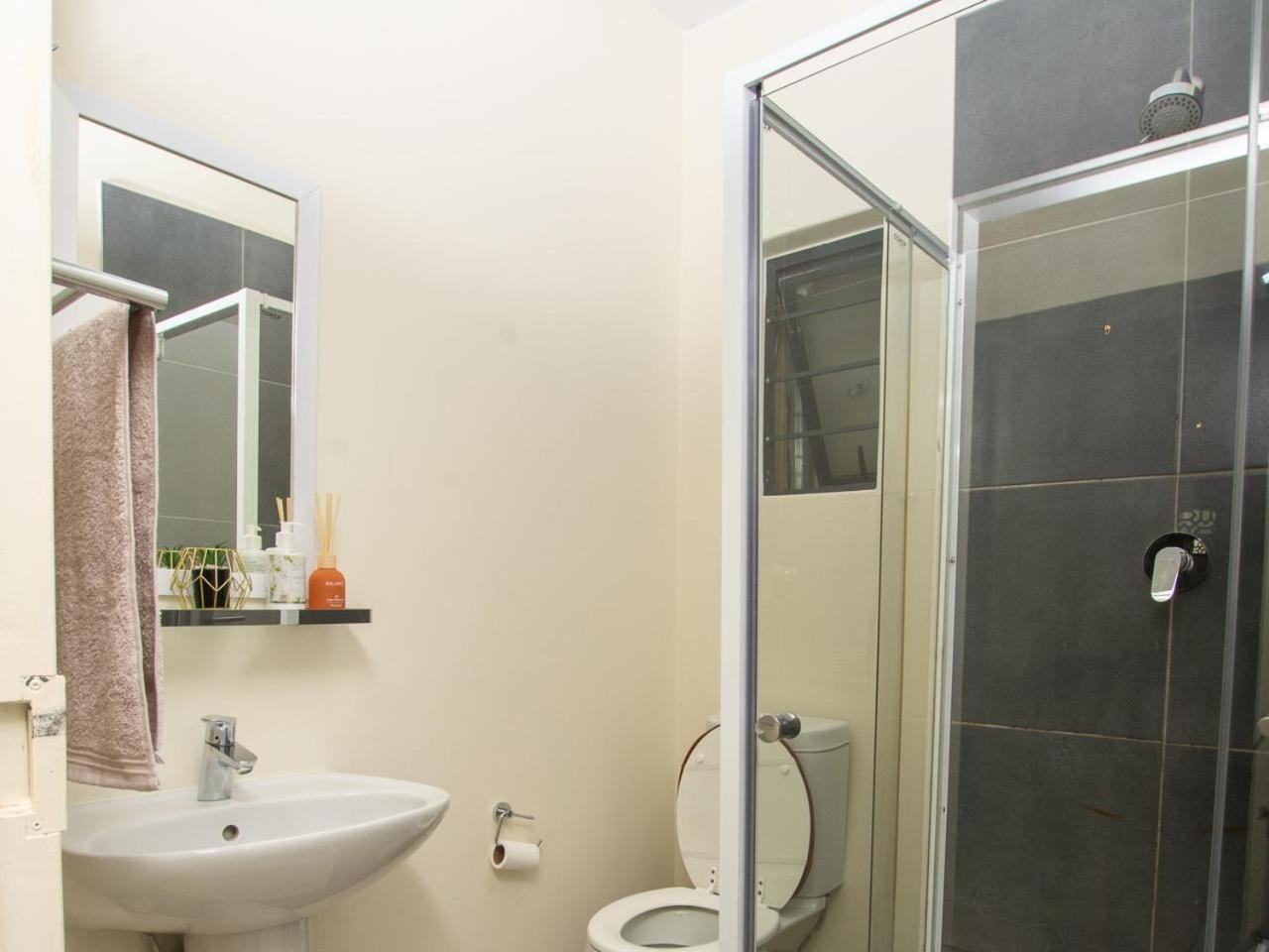 Elegance At Waterfall Ridge Apartment