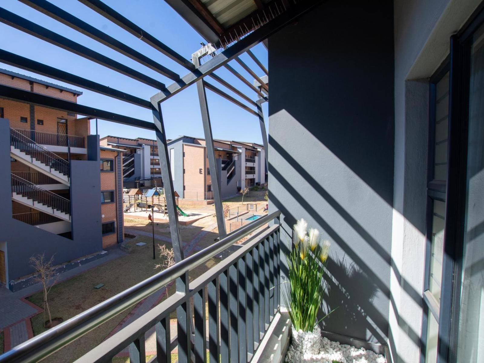 Elegance At Waterfall Ridge Apartment Midrand