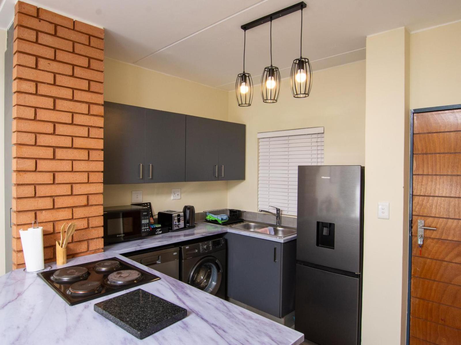 Apartment Elegance At Waterfall Ridge Midrand