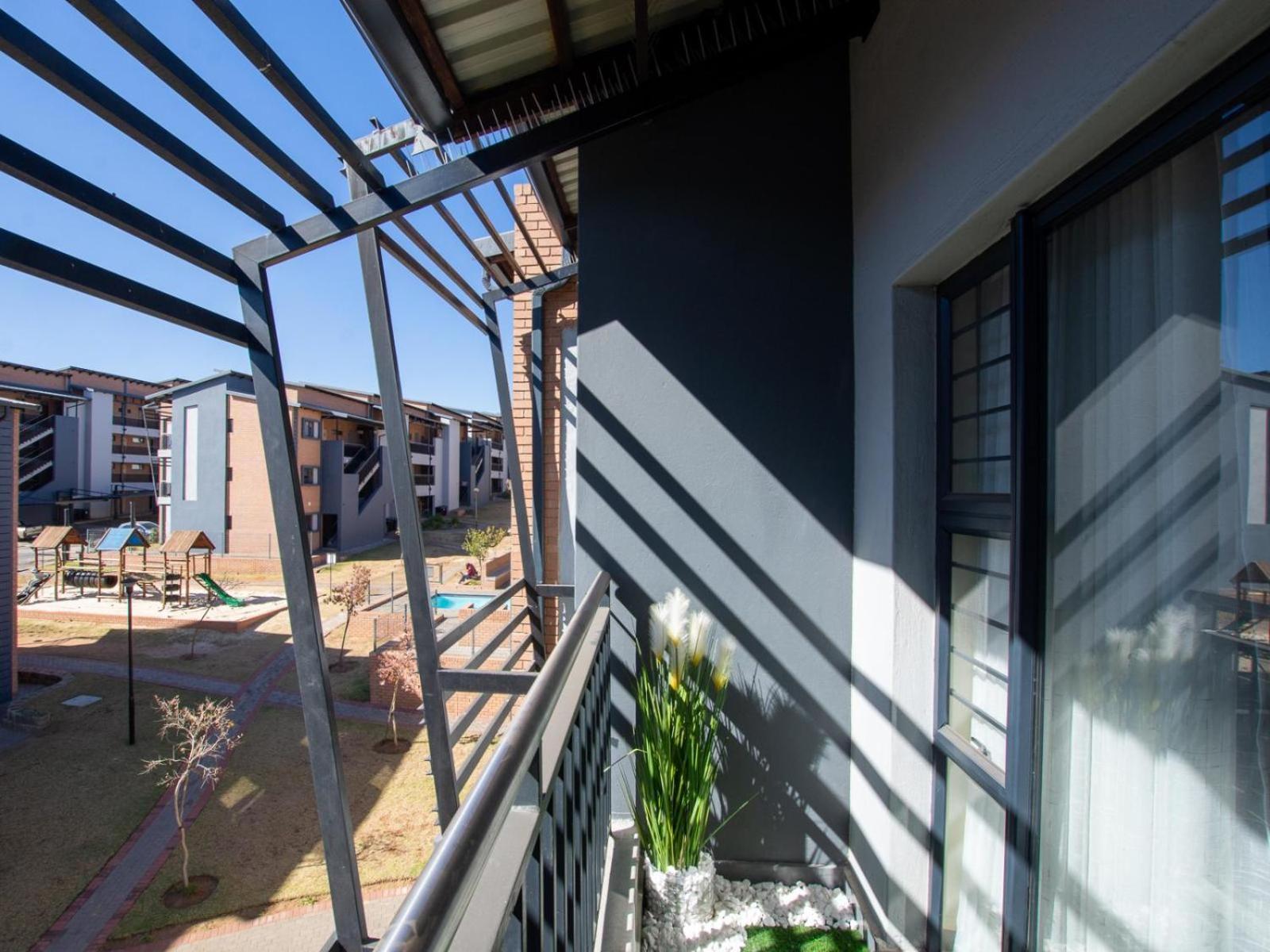 Apartment Elegance At Waterfall Ridge